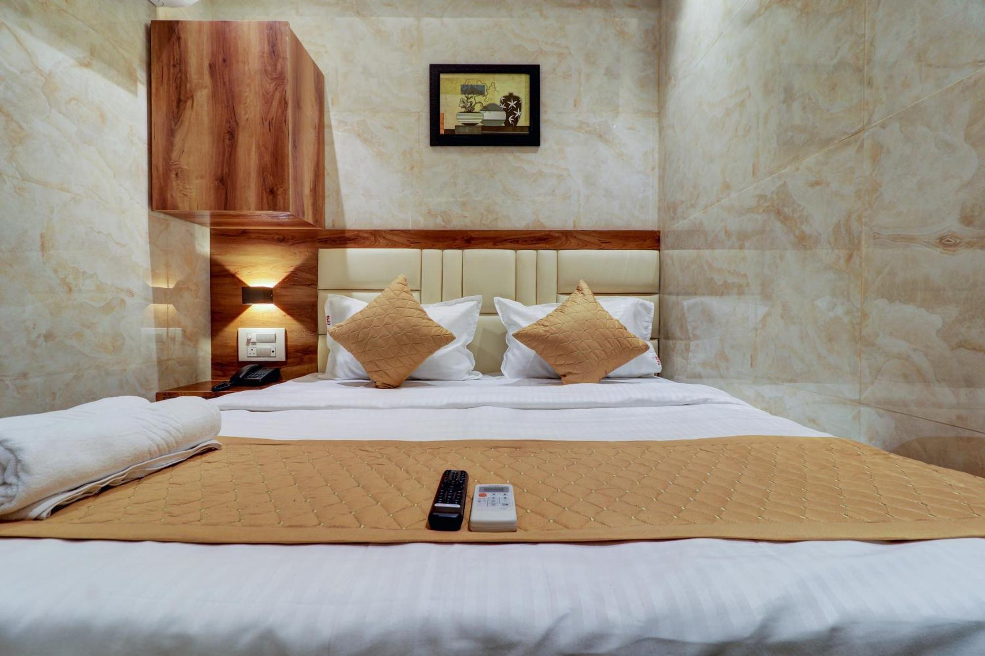 Hotel Omega مومباي المظهر الخارجي الصورة